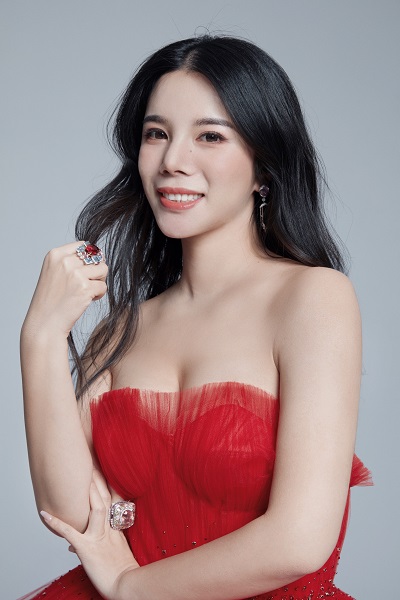 Yu HoldingsͶʼ˼CEOYU PRIZE󽱷YUMEE Ʒƴʼ˼ܼWendy Yu.jpg